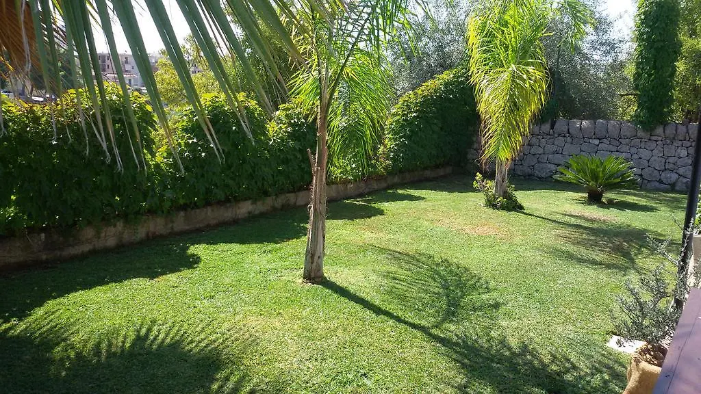 B&B Quattromulini Noto 0*,  Italie